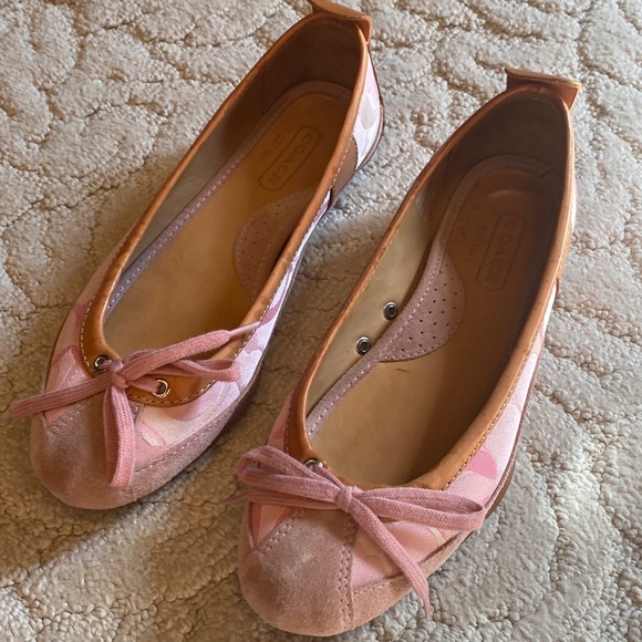 Coach shoes - Picture 1 of 3